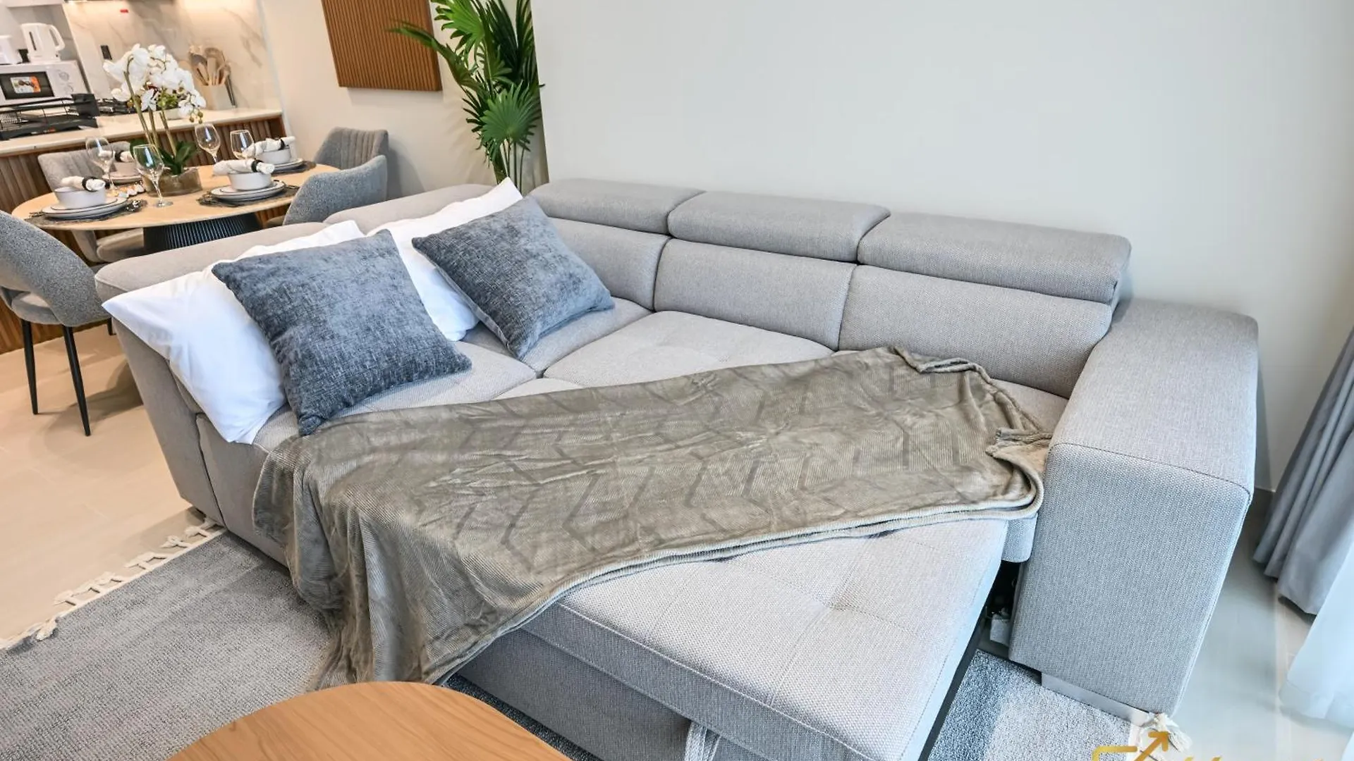 Stunning 1Br In Jvc Binghatti Amber By Deleguest Dubai 0*,  United Arab Emirates