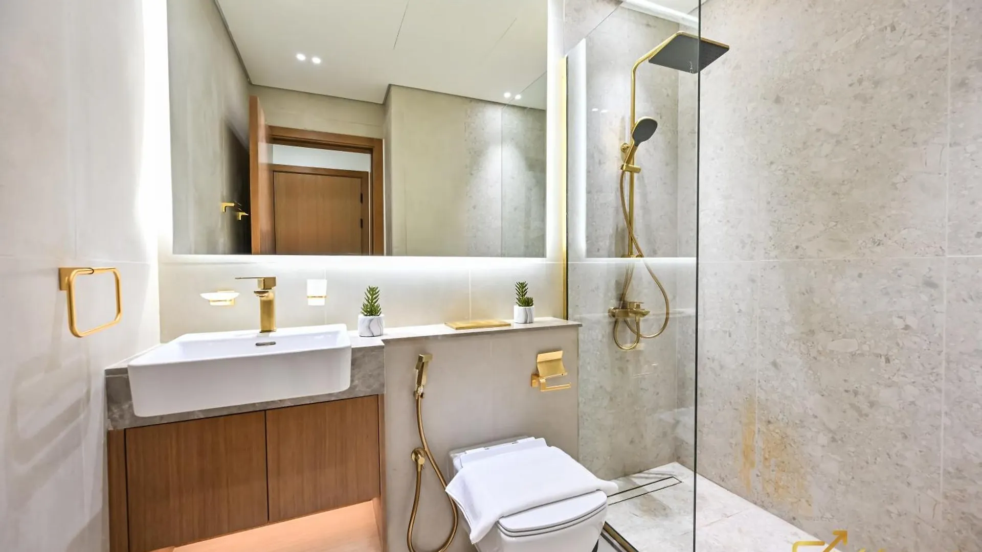 Stunning 1Br In Jvc Binghatti Amber By Deleguest Dubai